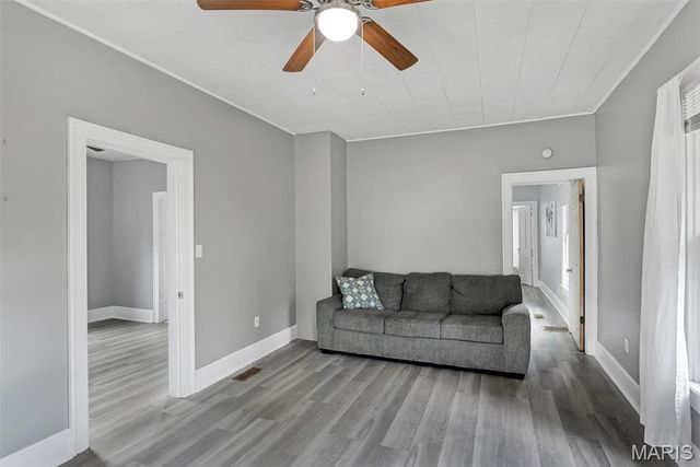 907 Hawley Avenue, Alton, IL 62002