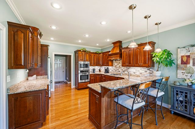 1324 Wakehurst Court, Lexington, KY 40509