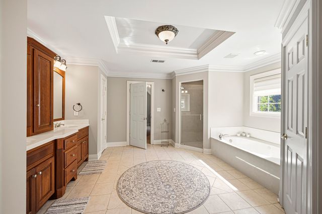 1324 Wakehurst Court, Lexington, KY 40509