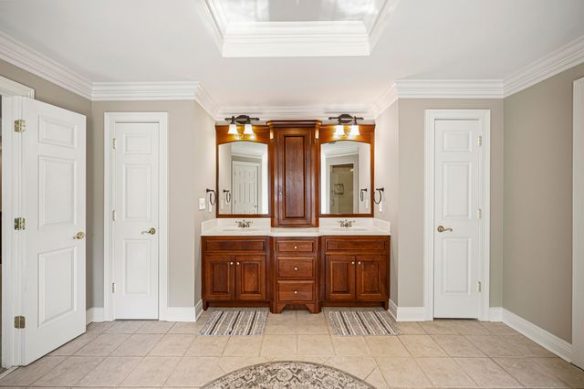 1324 Wakehurst Court, Lexington, KY 40509