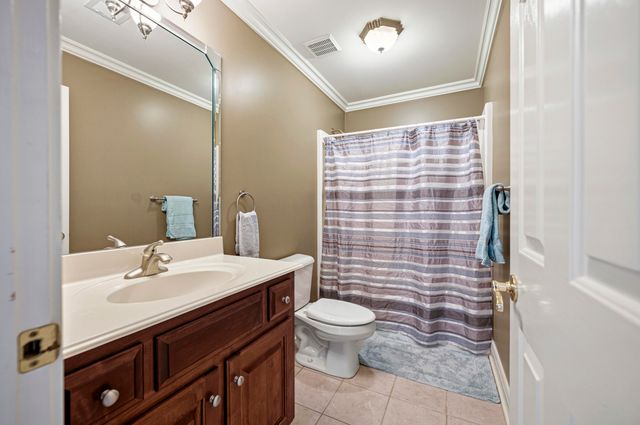 1324 Wakehurst Court, Lexington, KY 40509