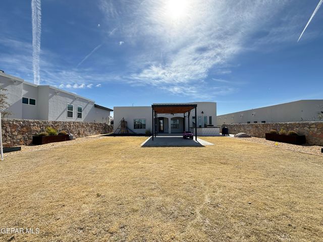 7467 SMUGGLERS GULCH Court, El Paso, TX 79911