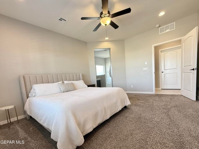 7467 SMUGGLERS GULCH Court, El Paso, TX 79911