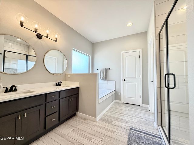7467 SMUGGLERS GULCH Court, El Paso, TX 79911