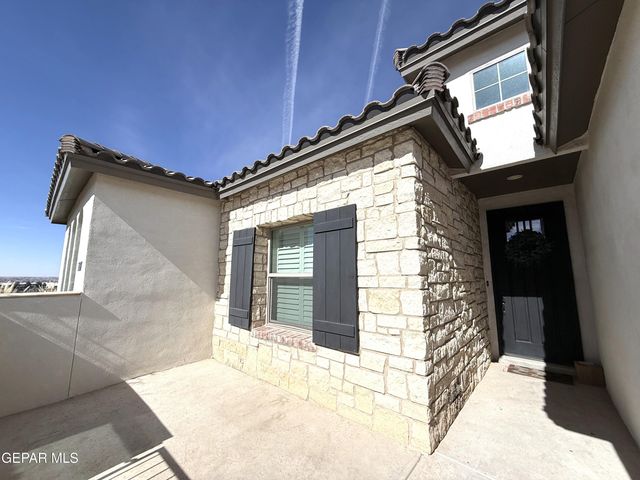7467 SMUGGLERS GULCH Court, El Paso, TX 79911