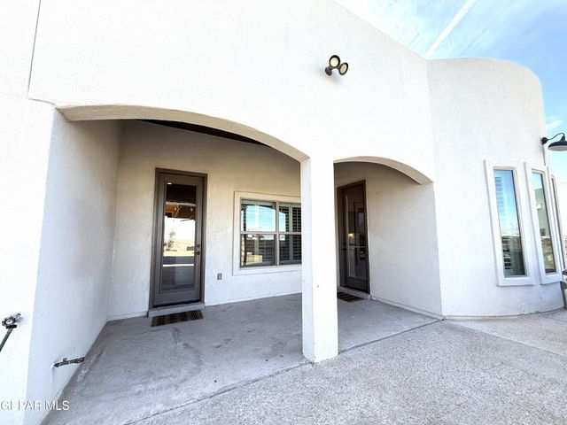 7467 SMUGGLERS GULCH Court, El Paso, TX 79911