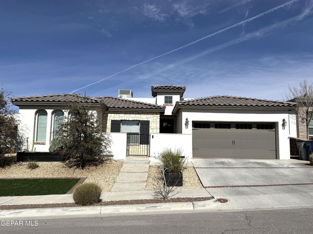 7467 SMUGGLERS GULCH Court, El Paso, TX 79911
