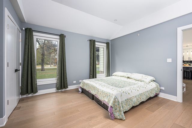 101 N Schoenbeck Road, Prospect Heights, IL 60070