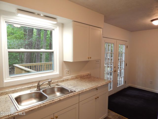 112 Ridge Place, Greenville, NC 27834