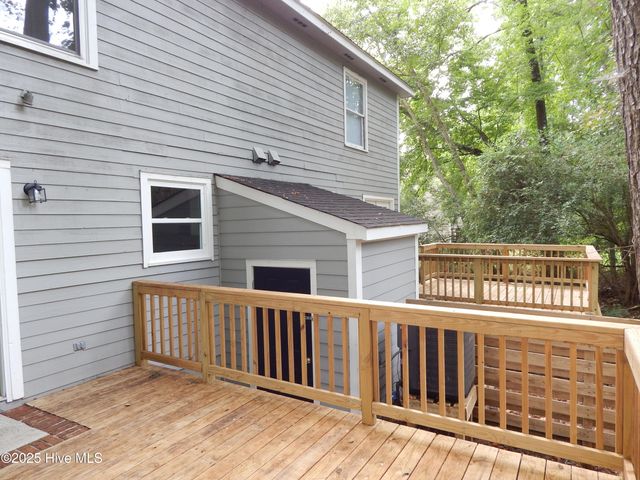112 Ridge Place, Greenville, NC 27834