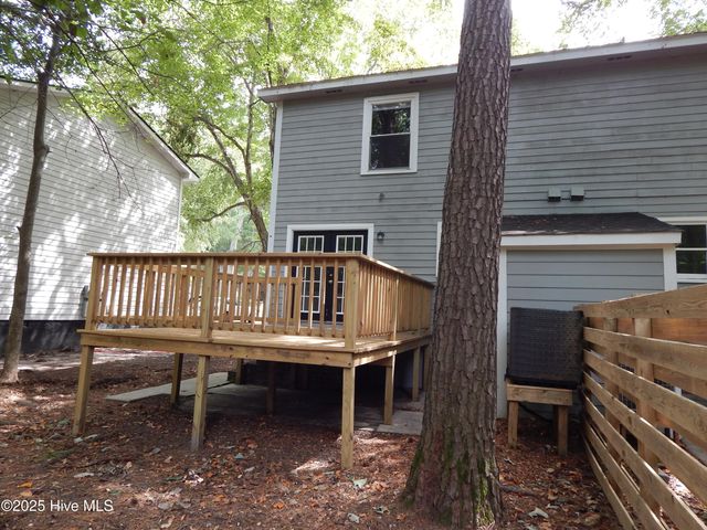112 Ridge Place, Greenville, NC 27834