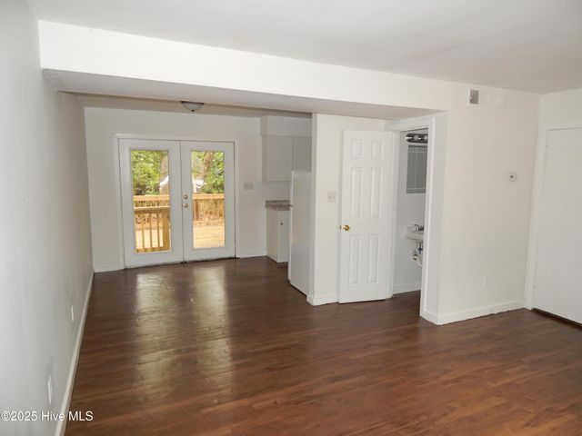 112 Ridge Place, Greenville, NC 27834