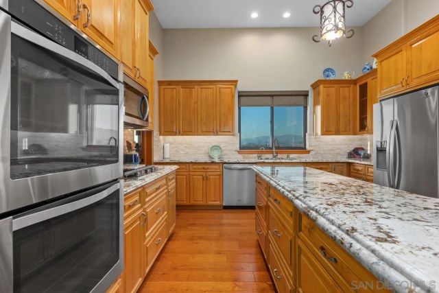10881 Mystery Mountain Road, Valley Center, CA 92082