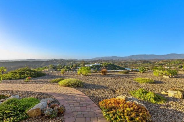 10881 Mystery Mountain Road, Valley Center, CA 92082