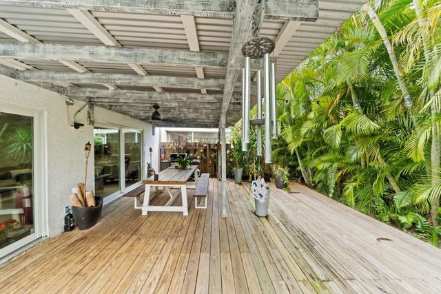 3016 Spanish Trail, Delray Beach, FL 33483