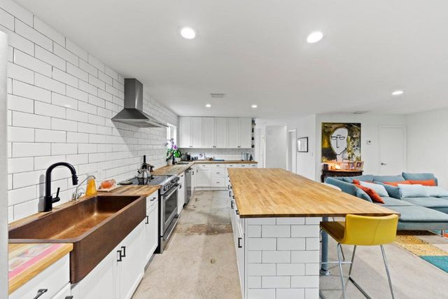 3016 Spanish Trail, Delray Beach, FL 33483