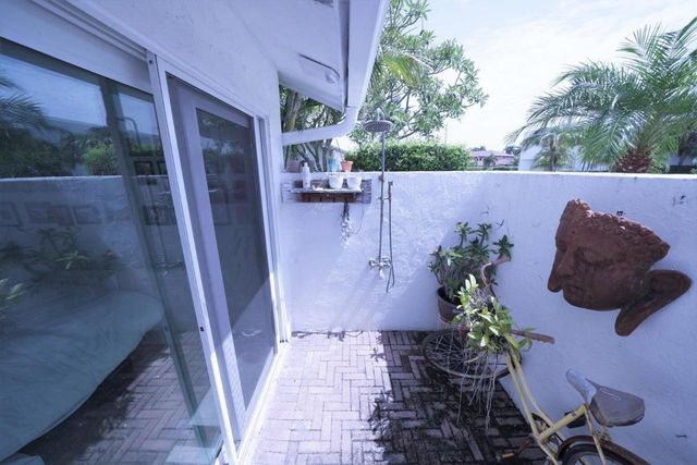 3016 Spanish Trail, Delray Beach, FL 33483