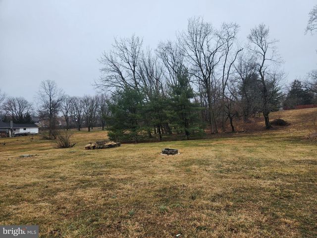 12916 SALEM AVE, Hagerstown, MD 21740