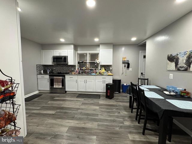 12916 SALEM AVE, Hagerstown, MD 21740