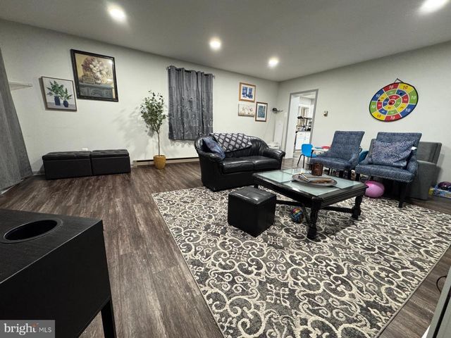 12916 SALEM AVE, Hagerstown, MD 21740