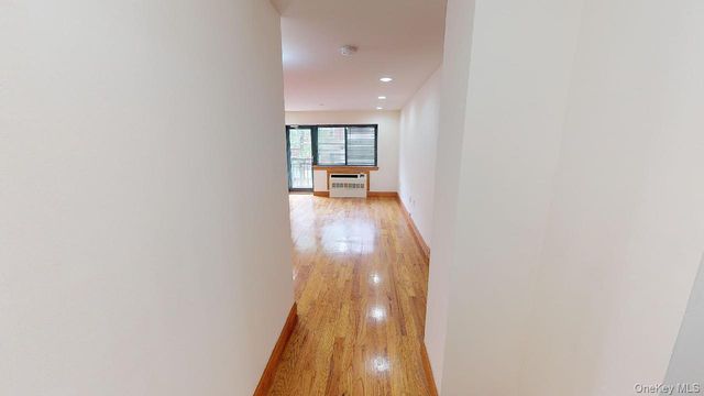 84-14 143rd Street 3F, Briarwood, NY 11435