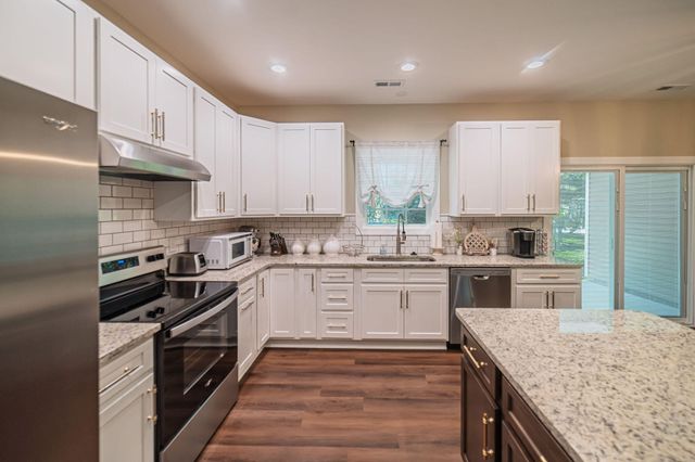1725 N Friendship Road, Paducah, KY 42001