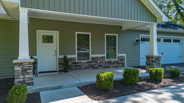 1725 N Friendship Road, Paducah, KY 42001
