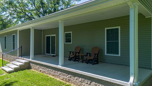 1725 N Friendship Road, Paducah, KY 42001