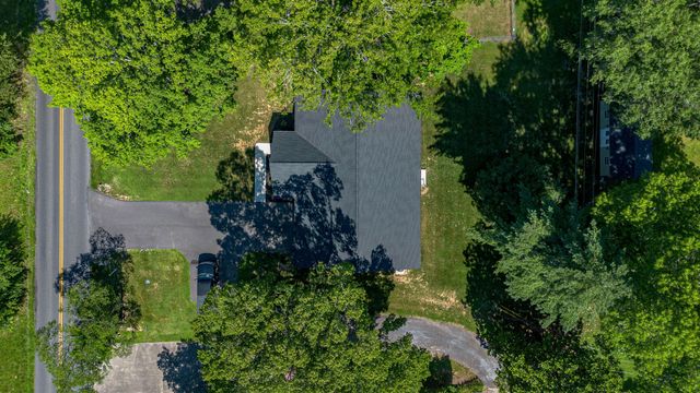 1725 N Friendship Road, Paducah, KY 42001