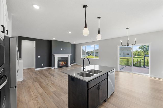 1566 Applegate Road, New Richmond, WI 54017