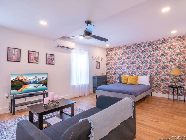 608 park, San Antonio, TX 78204