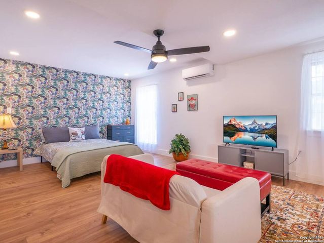 608 park, San Antonio, TX 78204