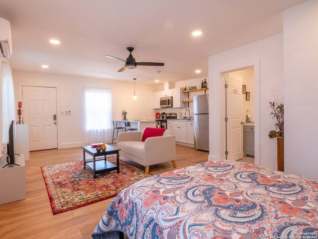 608 park, San Antonio, TX 78204