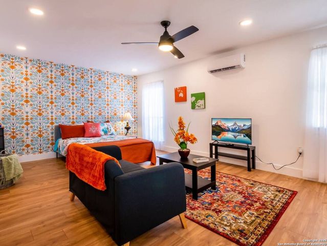 608 park, San Antonio, TX 78204