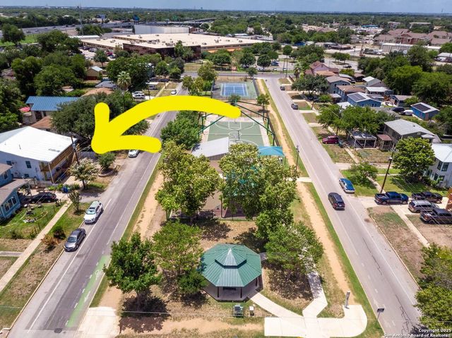 608 park, San Antonio, TX 78204