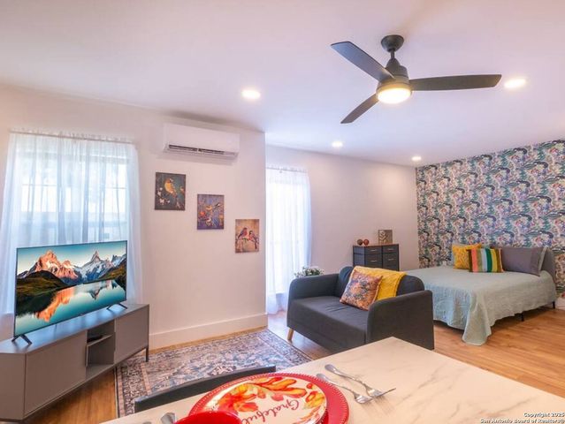 608 park, San Antonio, TX 78204