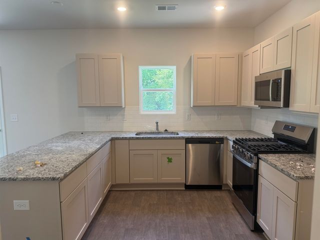 12115 Lansbury Drive, Inman, SC 29349