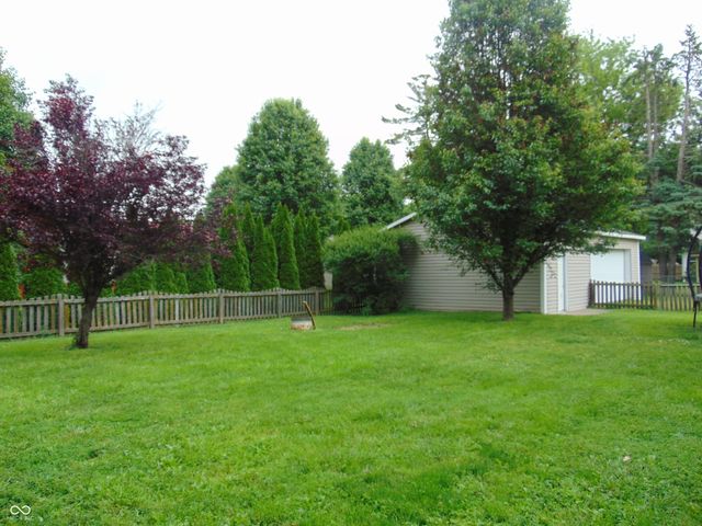 225 S Market Street, Thorntown, IN 46071