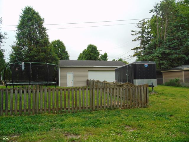 225 S Market Street, Thorntown, IN 46071