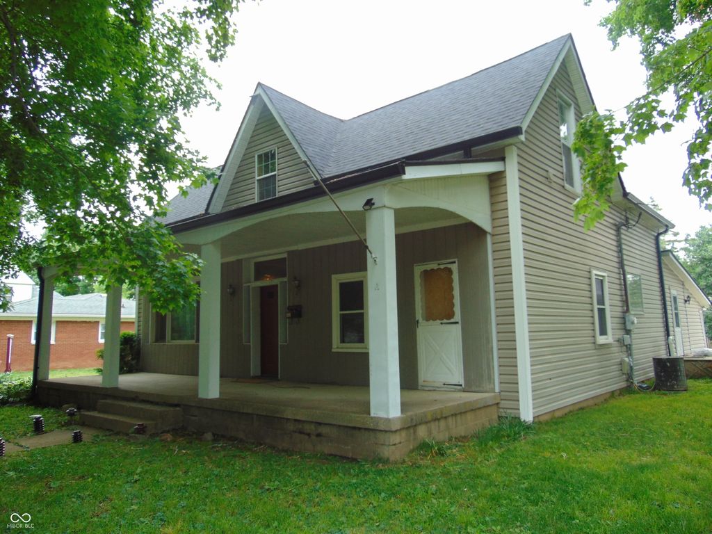 225 S Market Street, Thorntown, IN 46071