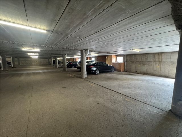 25 Lincoln Avenue 13, Iowa City, IA 52246