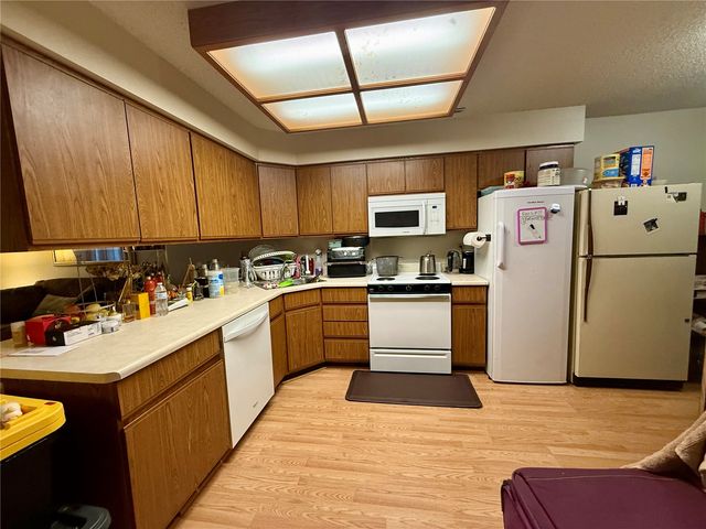 25 Lincoln Avenue 13, Iowa City, IA 52246
