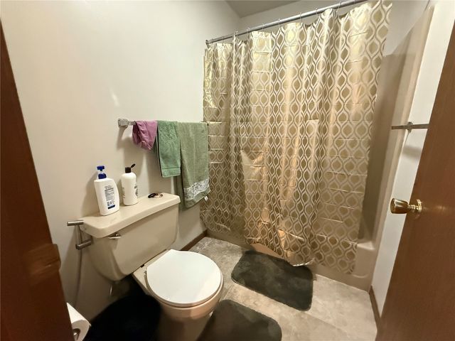 25 Lincoln Avenue 13, Iowa City, IA 52246