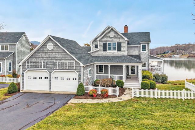 115 Sconset DR, Penhook, VA 24137