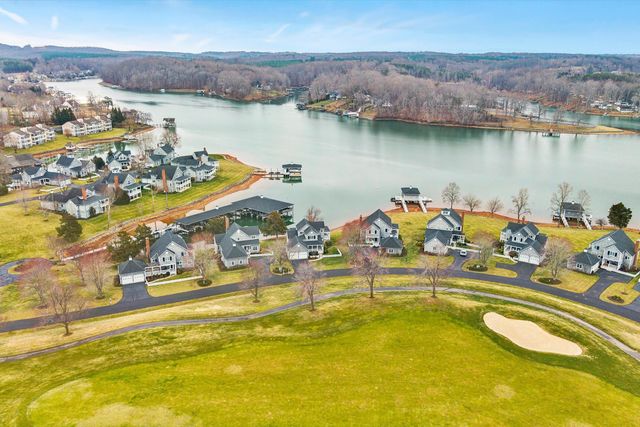 115 Sconset DR, Penhook, VA 24137