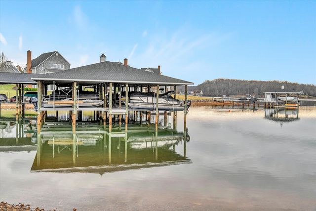 115 Sconset DR, Penhook, VA 24137