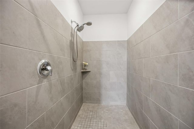 2517 Lago Costa Drive, Texas City, TX 77568