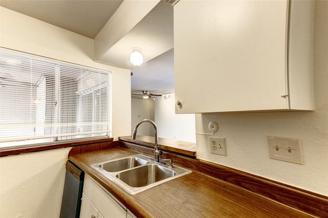 5150 Amesbury Drive 224, Dallas, TX 75206