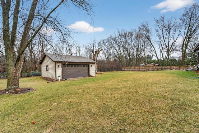 4812 S 39th STREET, Greenfield, WI 53221