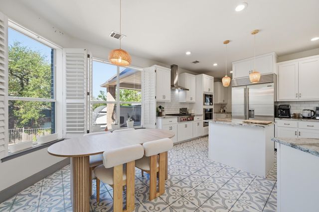 10011 Brightling LN, Austin, TX 78750